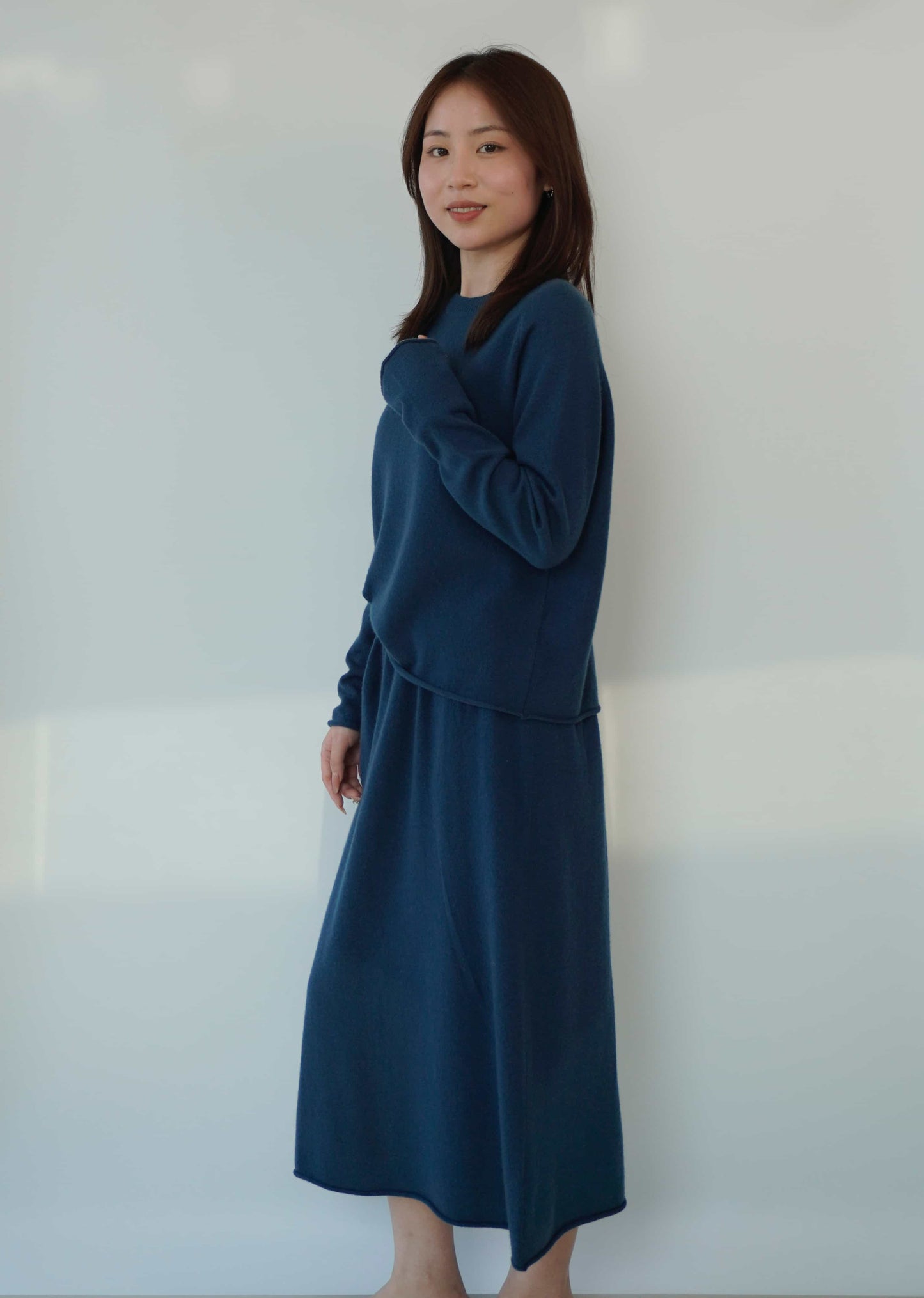 100% cashmere Exquisite, elegant and beautiful ladies' cashmere suit skirt