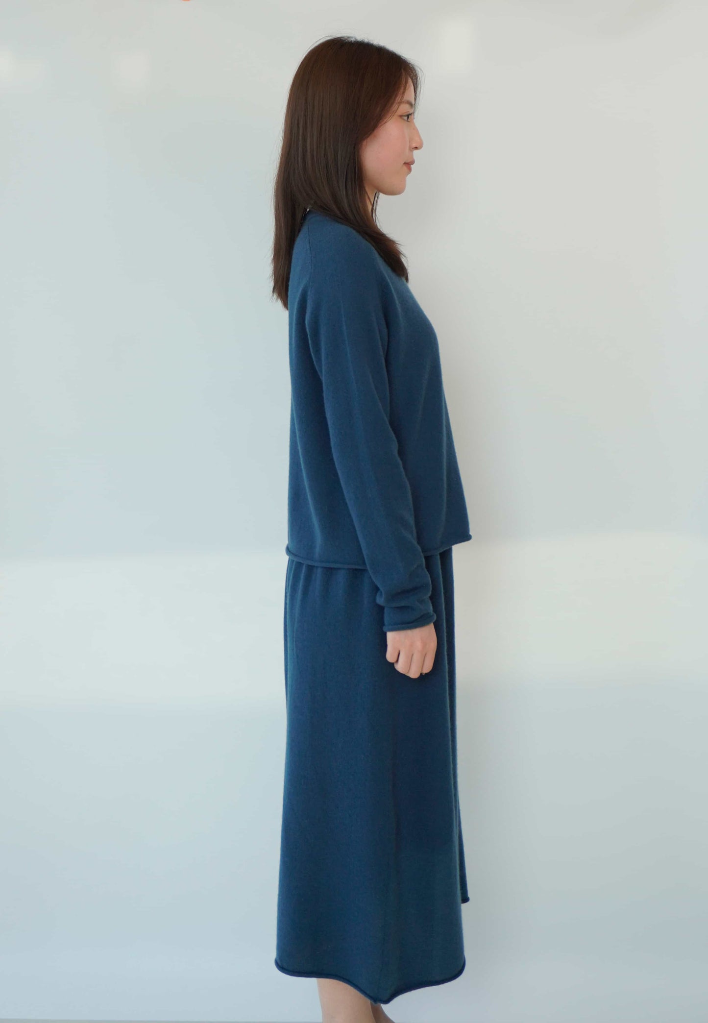 100% cashmere Exquisite, elegant and beautiful ladies' cashmere suit skirt