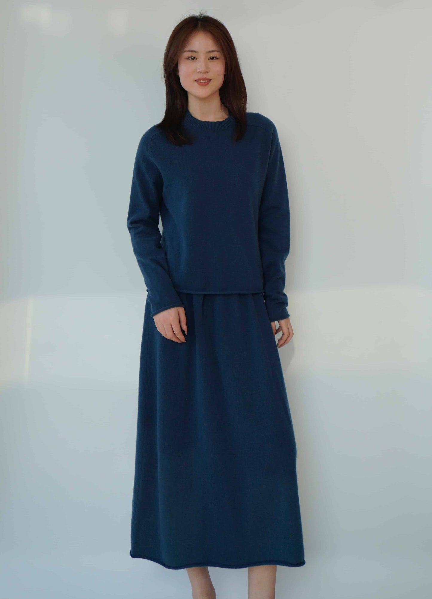 100% cashmere Exquisite, elegant and beautiful ladies' cashmere suit skirt